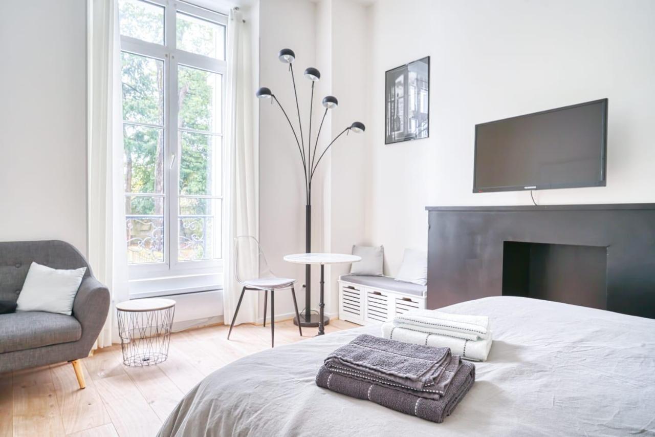 La Reine Blanche Appartement Dammarie-lè-Lys Buitenkant foto